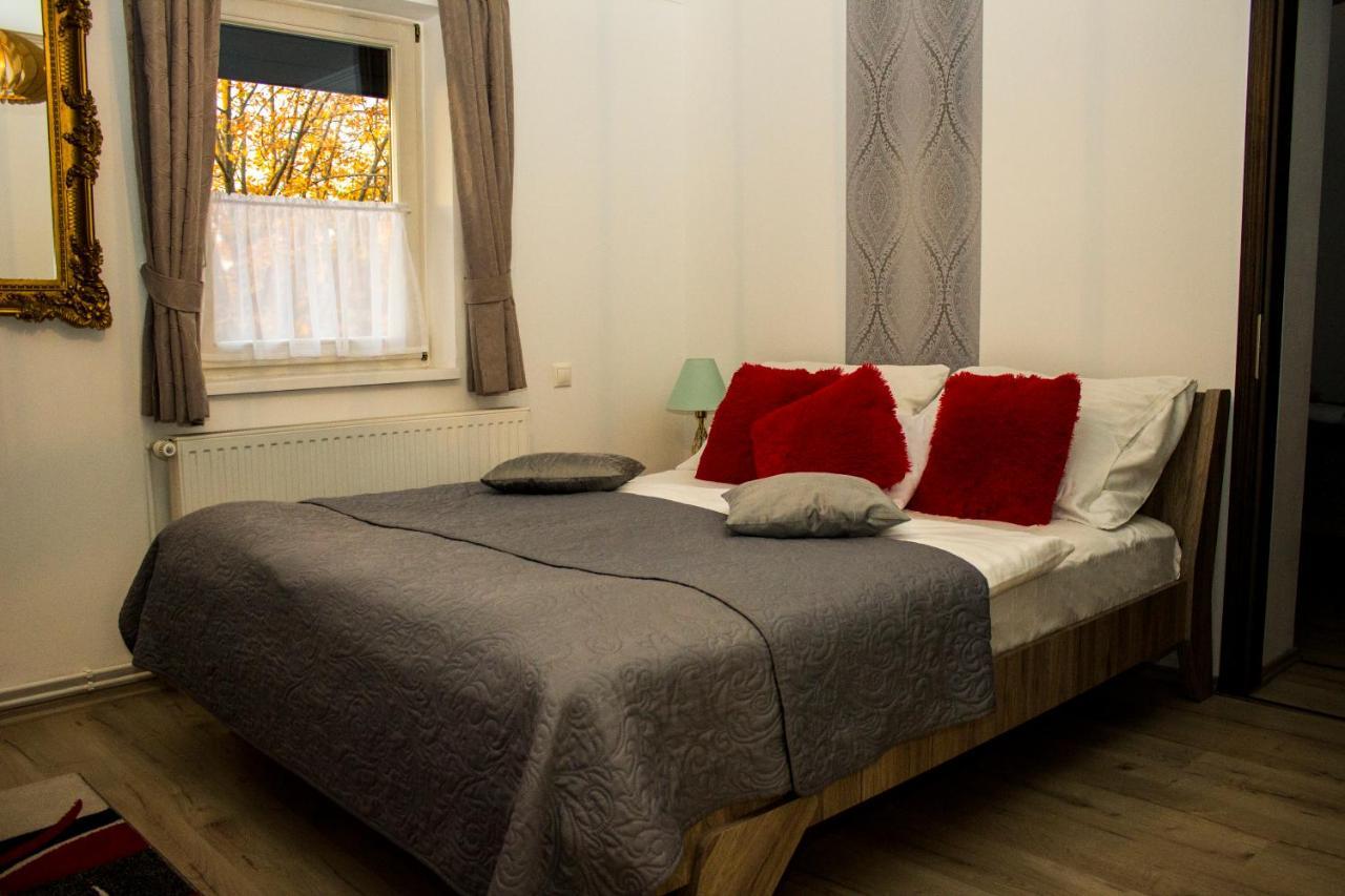 Vadasz Panzio Es Etterem Szombathely Luaran gambar